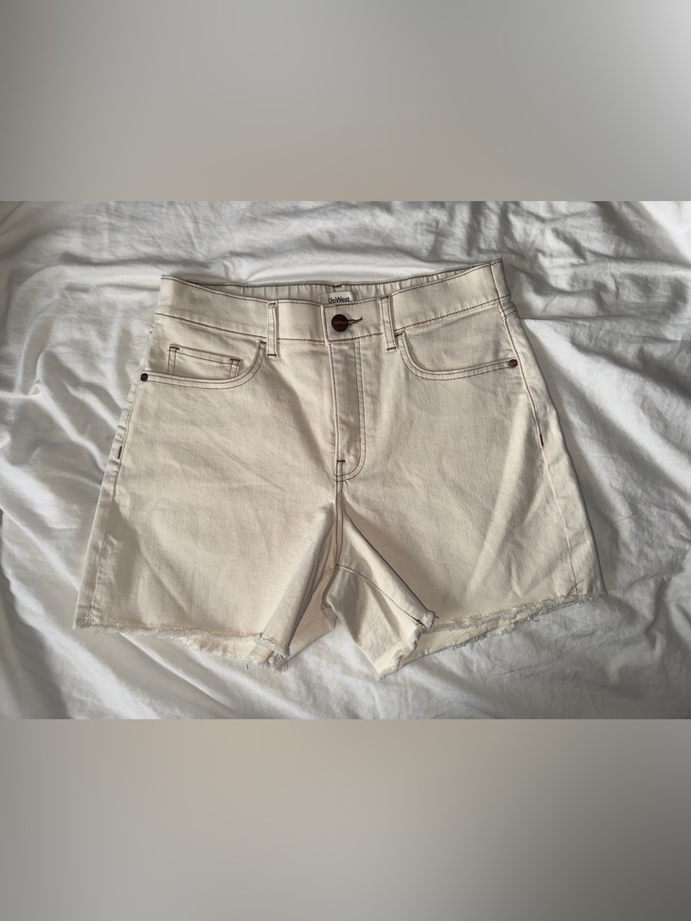 NWT Upwest High-Rise Denim Utility Chino Shorts Ivory Cream Raw Hem Size M